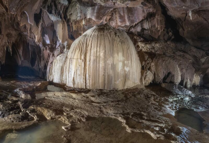 UDIAS: Guided tour in mine and access to natural cave. - The Guide’s Expertise and Visitor Satisfaction