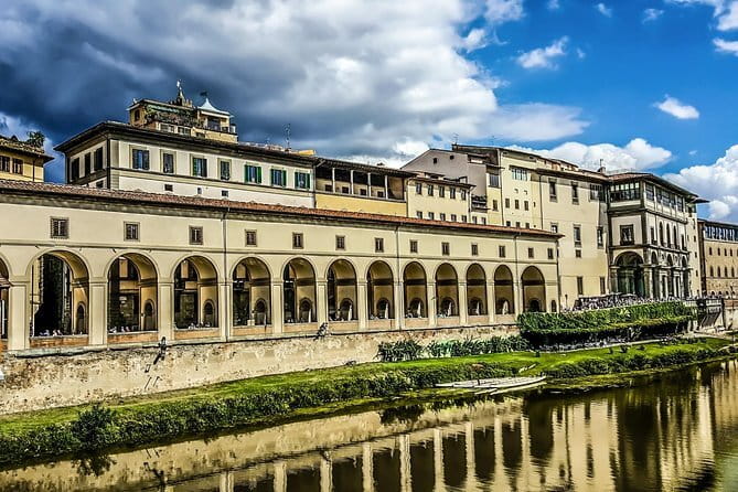 Uffizi Gallery Private Tour with 5-star Guide - Key Points