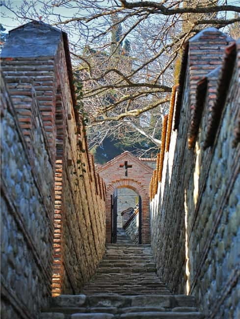 Uforgatable Kakheti Tour with wine tasting - in Georgia - Churchkhela, Dried Fruits, and Wine in Manavi
