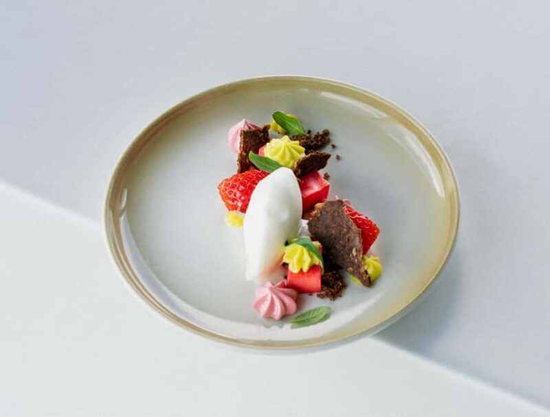 Ulriken Bergen: Enjoy a 5-course dinner with panoramic views - Accessibility and Practical Considerations