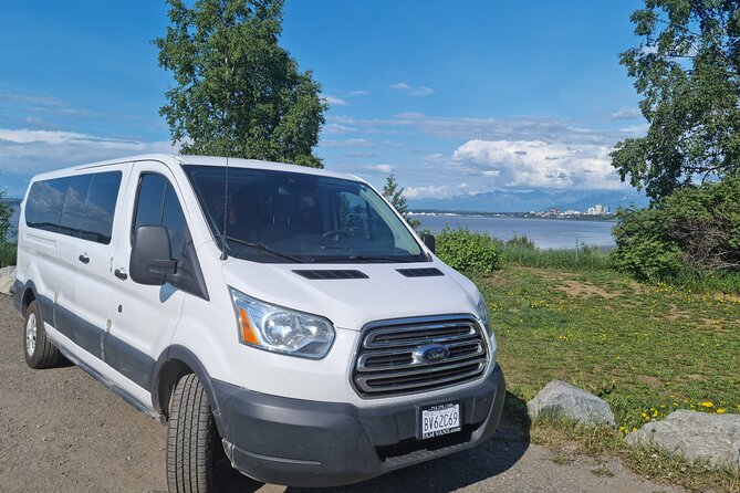 Ultimate Anchorage and Turnagain Arm Private Full Day Tour - Mountain Lunch at The Roundhouse