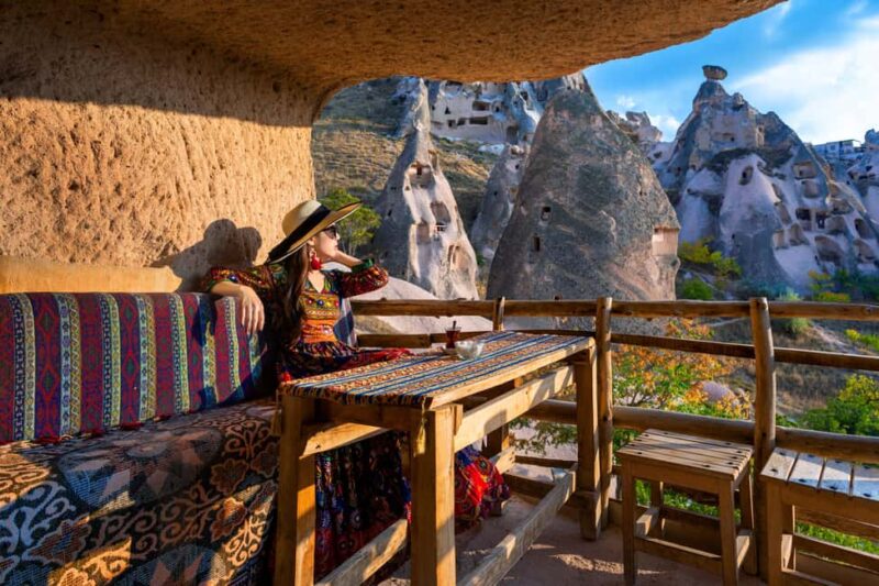 Ultimate Cappadocia Experience: Red & Green Tour in One Day - Scenic Stops at Pigeon Valley and Uçhisar