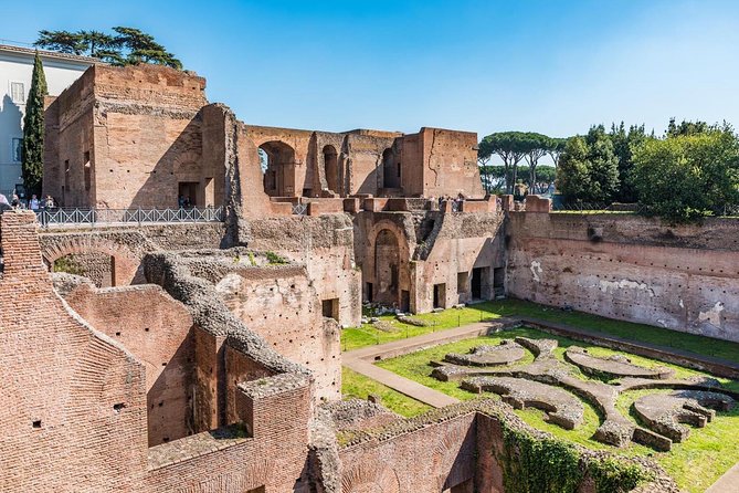Ultimate Colosseum, Roman Forum & Palatine Hill Small Group Tour - Tour Guides and Their Styles