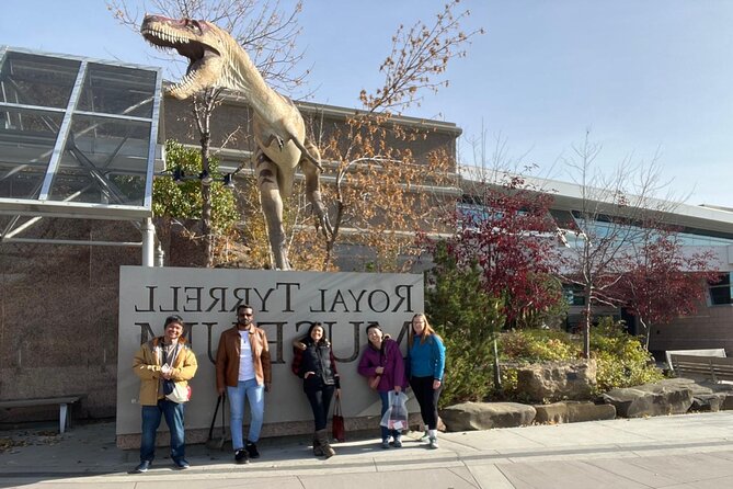 Ultimate Drumheller Experience; Dinosaurs Canyons and Ghost Towns - The Spectacular Views at Horseshoe Canyon