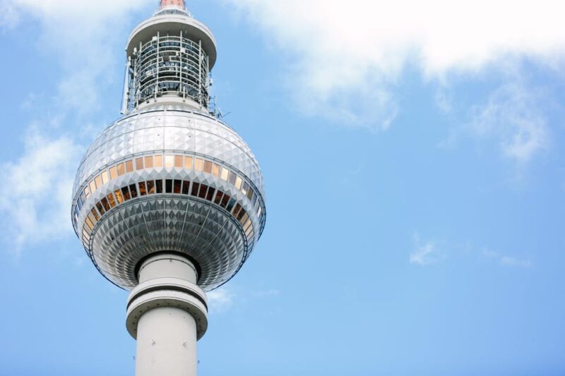 Ultimate E-Bike Tour of Berlin with Beer Garden Stop - Discover Berlin with the Ultimate E-Bike Tour and Beer Garden Stop