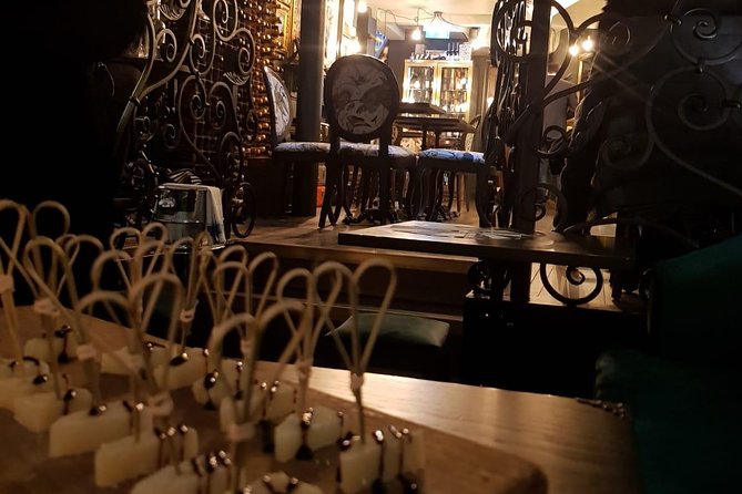 Ultimate London Cheese Crawl : Guided Food Tour - The Interactive Cheese Quiz and Sampling Highlights