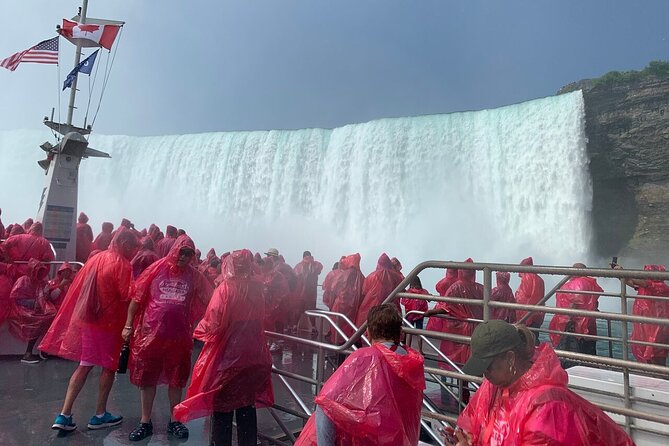 Ultimate Niagara Falls Walking Tour with Boat Cruise - The Guided Tour Experience and Guides’ Expertise