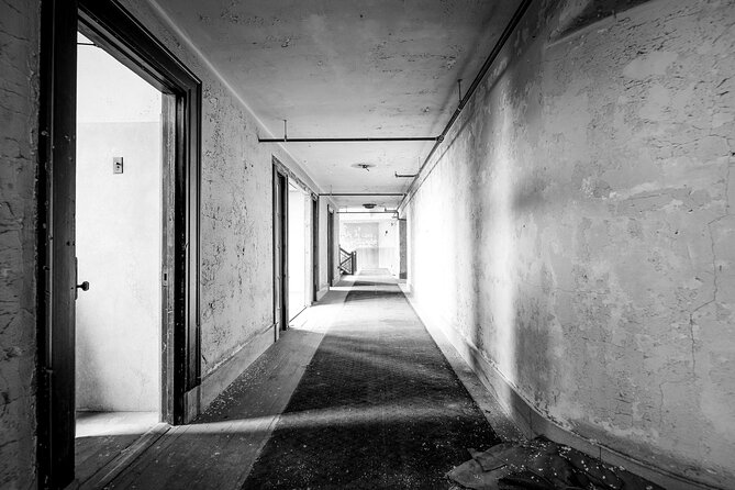 Ultimate Queen City is Haunted Tour - How the Guides Bring Cincinnati’s Haunted History to Life