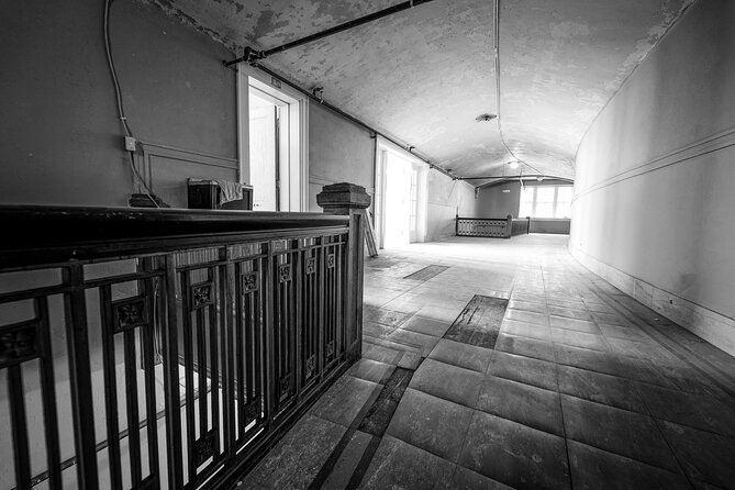 Ultimate Queen City is Haunted Tour - The Experience in Different Weather Conditions