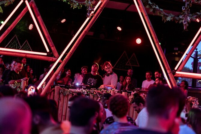 Ultimate South Beach Bar Crawl in Miami - Discover the Ultimate South Beach Party Experience for $59