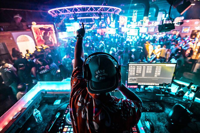 Ultimate South Beach Bar Crawl in Miami - Practicalities and Logistics