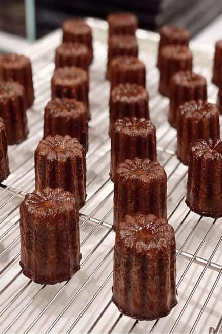 Ultimate Tastes and Tales Tour: Pastries, Stories, Flavors - Key Points