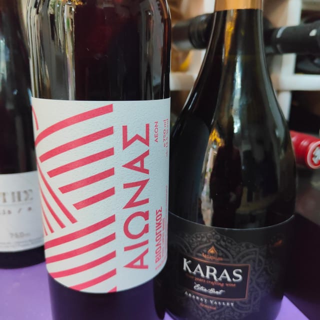 Ultimate Tasting of the Volcanic Wines of Greece - The Role of the Guide and the Learning Experience