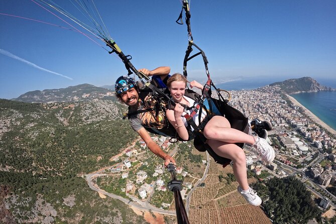 Ulusky Paragliding Alanya - The Flight Experience: From Calm to Action