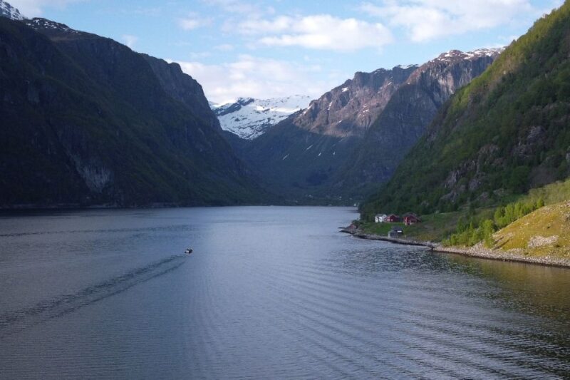 Ulvik: Hardangerfjord Ultimate RIB Tour - What Makes the Hardangerfjord Unique?