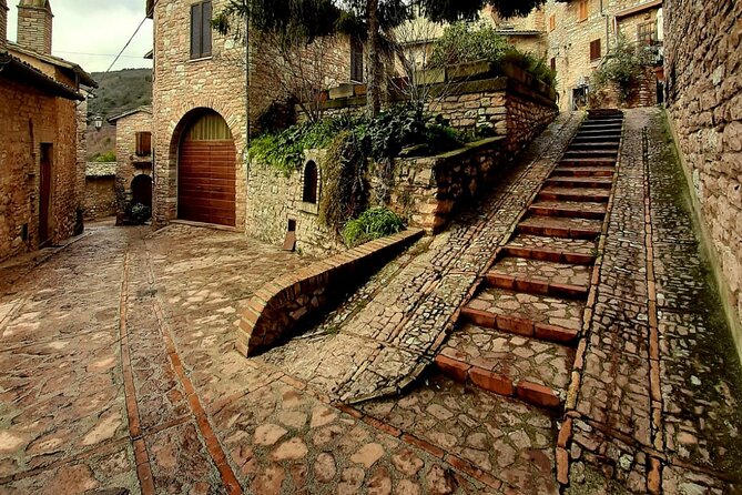 Umbria off the beaten track. Rasiglia, Trevi, Bevagna and Collepino - Key Points