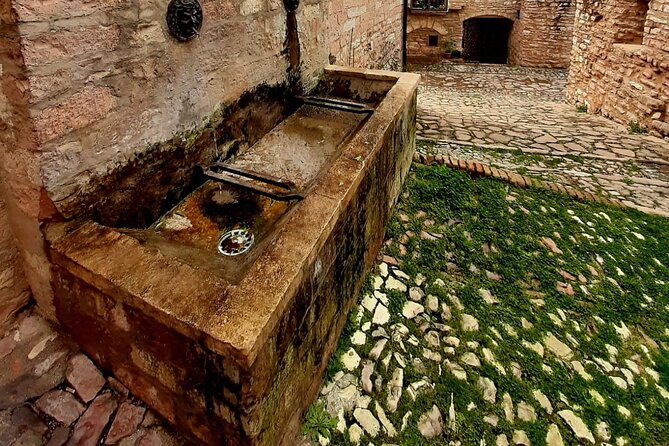 Umbria off the beaten track. Rasiglia, Trevi, Bevagna and Collepino - What Makes This Tour Stand Out