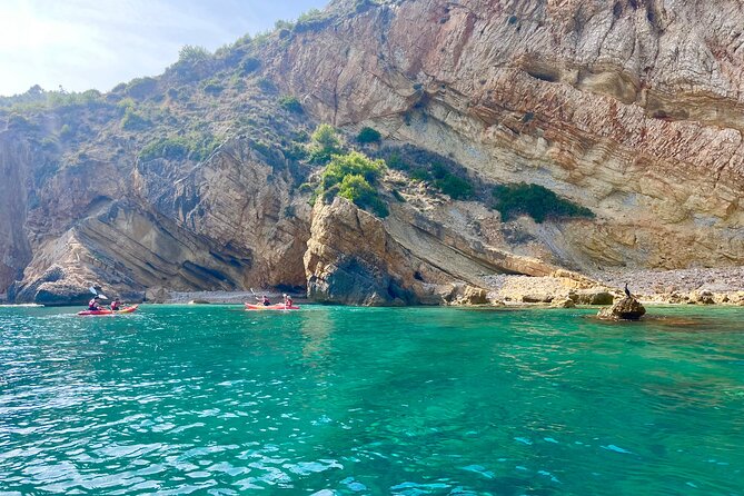 Uncharted Marine Reserve Cave, Snorkel & Cliff Jumping Kayak Tour - Physical Requirements and Accessibility