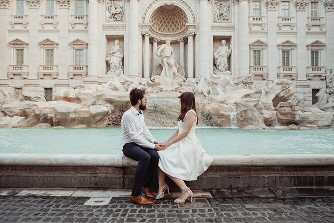 Uncrowded pictures. Just you and the Ethernal City! - Logistics and Convenience in the Early Hours