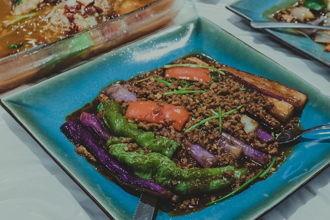 Under the Surface of Montreal's Chinatown: Guided Food Walking Tour - Beverages and Final Treats