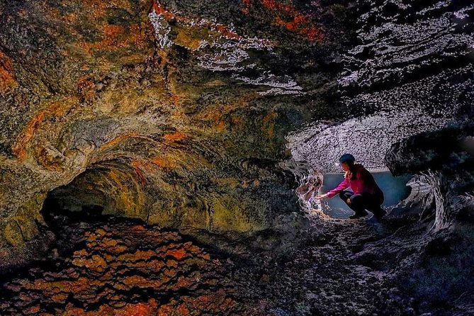 UNDERGROUNDTOUR (Full Day Private Tour) - Discovering the Christmas Cave and Algar do Carvão Lava Tube