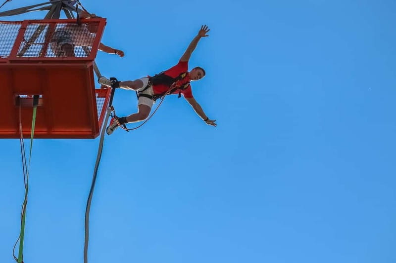 Unforgetable Bungee Jumping Experience in Kraków - The Experience of Jumping in the Heart of Kraków