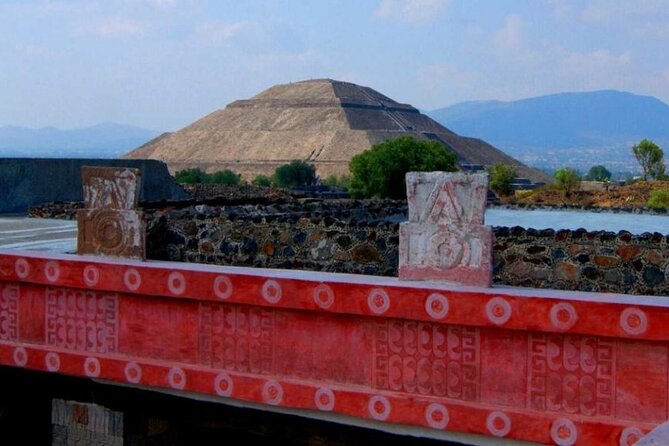 Unforgettable Balloon Flight + Tour of Teotihuacan - A Traditional Cave Breakfast in San Martín de las Pirámides