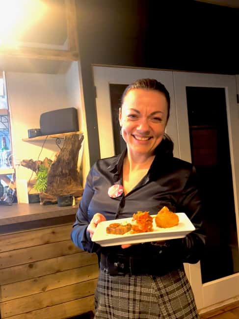 Unique Chester Food & Drink Tour plus Sightseeing - Pacing, Group Size, and Practical Tips