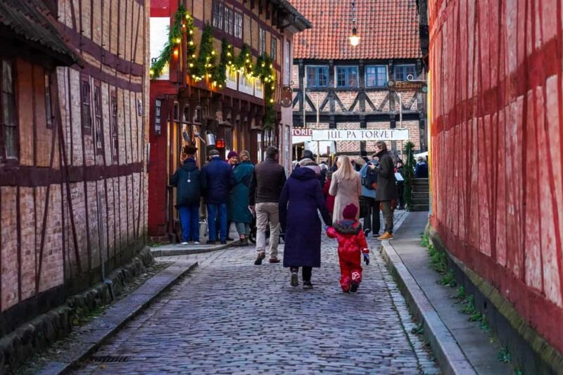 Unique Christmas Market in the Old City in Aarhus - Dining Experiences: Brunch and Christmas Buffet
