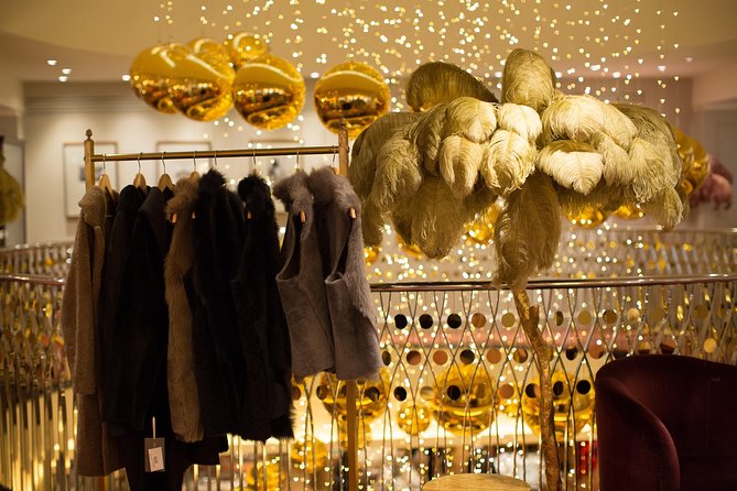 Unique London Walk: Secrets of Mayfair - Private Tour - British Traditions at Fortnum & Mason