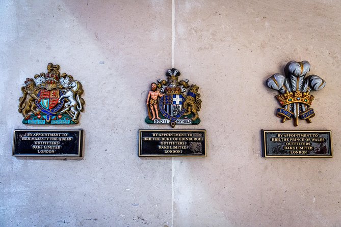 Unique London Walk: Secrets of Mayfair - Private Tour - Royal and Cultural Highlights at St. Jamess Palace