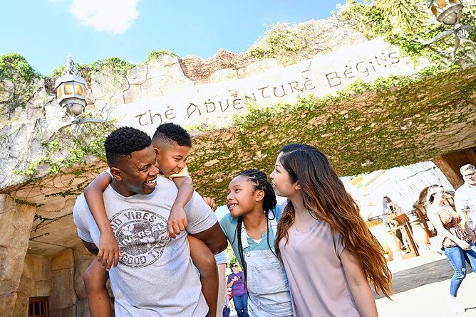 Universal Orlando 1 Park Per Day Tickets - USA / Canada Residents - Navigating CityWalk and Additional Attractions