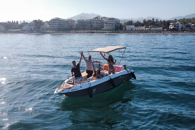 Unlicensed boat rental in Puerto Banús, Marbella. - Spot Dolphins and Enjoy the Sea