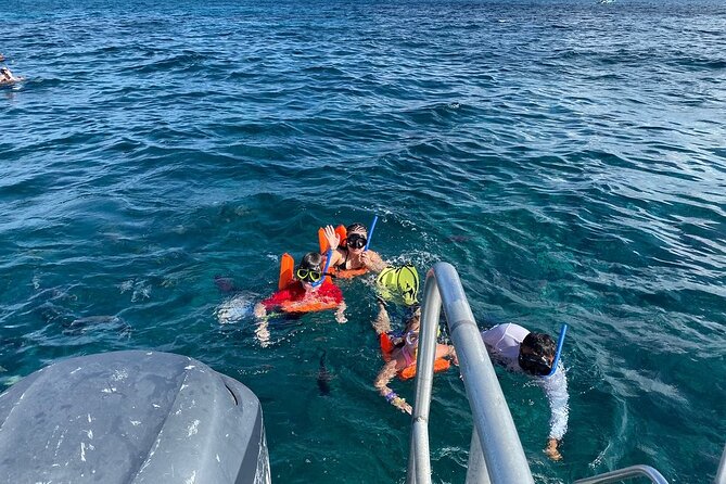 Unlimited Catamaran Isla Mujeres with Transportation from Cancun - Free Time at Playa Norte and Island Shopping