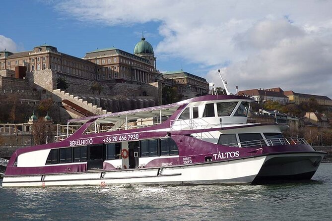 Unlimited Prosecco & Wine Cruise Budapest - The Quality of the Boat and Views