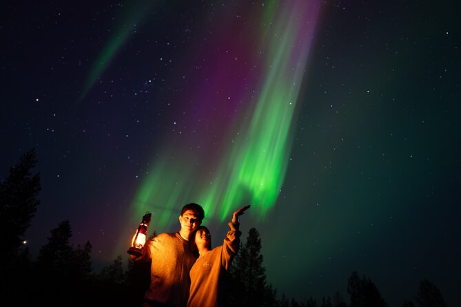 Unlimited Range Northern Lights Hunt with VIP Van - The Photography Experience and Photo Delivery