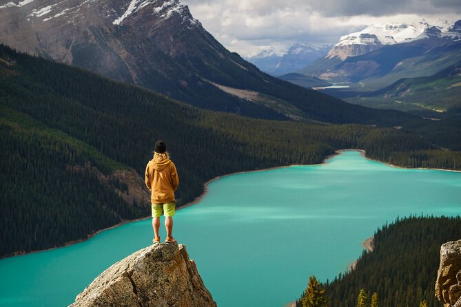 Up to 14 guests Private Tour: Lake Louis Moraine and Icefield - Peyto Lake: The Iconic Maple-Leaf Shape