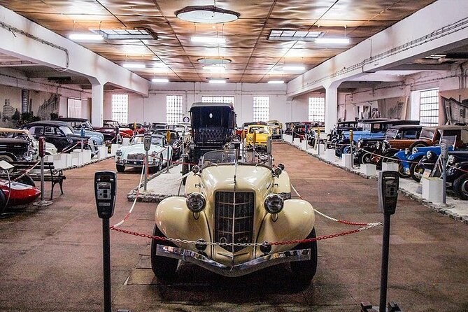 Urban & Alternative Belgrade tour - Convenient Meeting and Ending Points