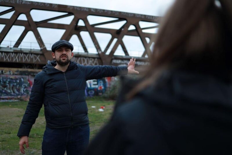 Urban Canvas: Exploring Shoreditch's Vibrant Street Art - Key Points