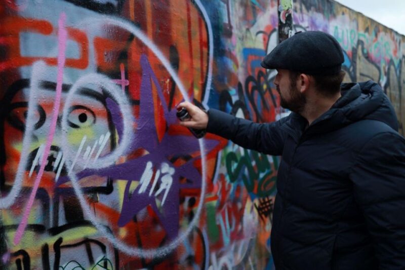Urban Canvas: Exploring Shoreditch's Vibrant Street Art - Why This Street Art Tour Stands Out