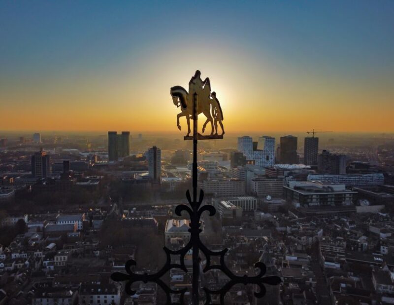 Utrecht: Dom Tower Entry Ticket and Guided Tour - Practical Details: Meeting, Duration, and Group Size