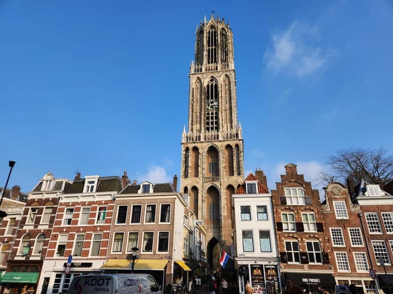 Utrecht: Family-Friendly Walking Tour with Guide - Discover Utrechts History with a Family-Focused Approach