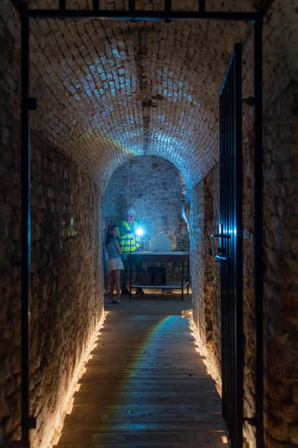 Utrecht: Lofen Palace with Entry Ticket & Guide - Utrecht’s Secret Past Comes Alive at Lofen Palace