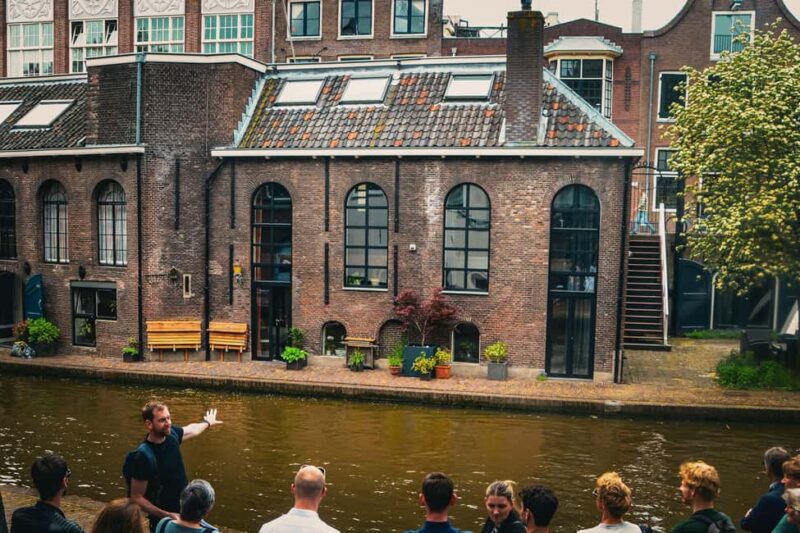 Utrecht: Walking Tour with a Local - The Guides and Their Storytelling Style