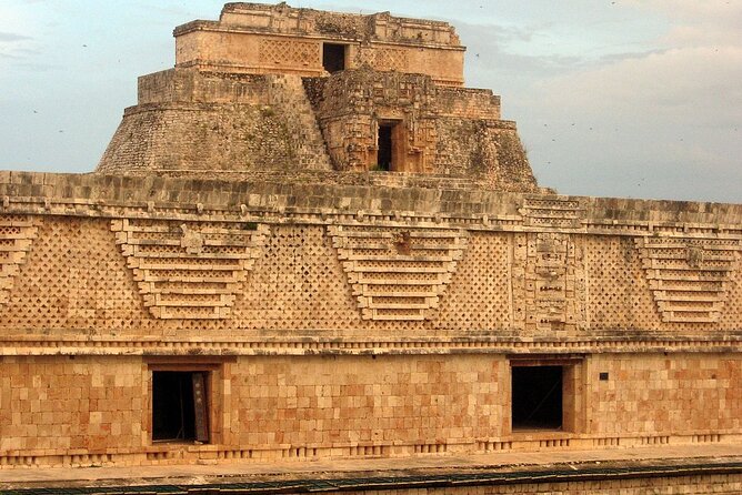 Uxmal and Kabah Ruins Tour with Chocolate History - Exploring the Uxmal Ruins with a Well-Preserved Layout