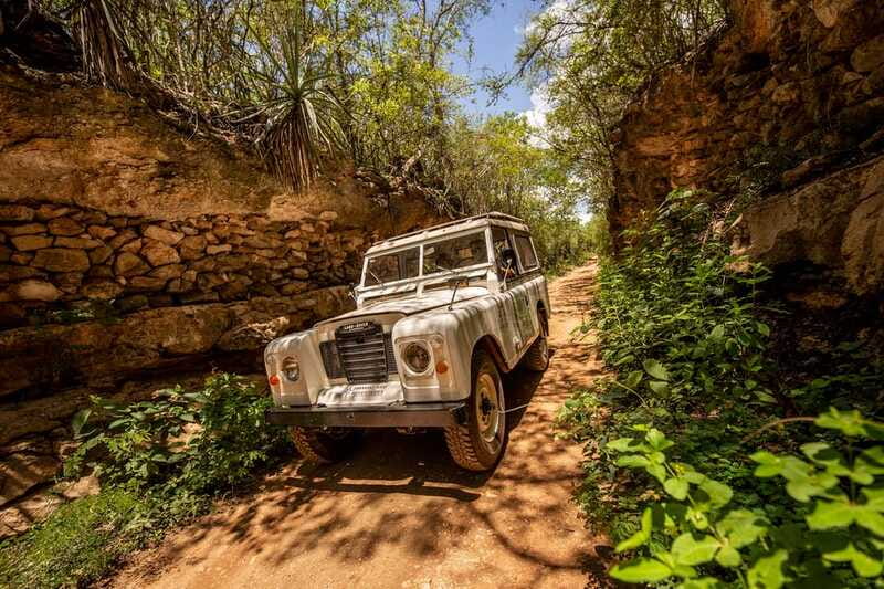 Uxmal: Vintage Land Rover Expedition to Uxmal Cenotes - Practical Details: Meeting Point and What to Bring