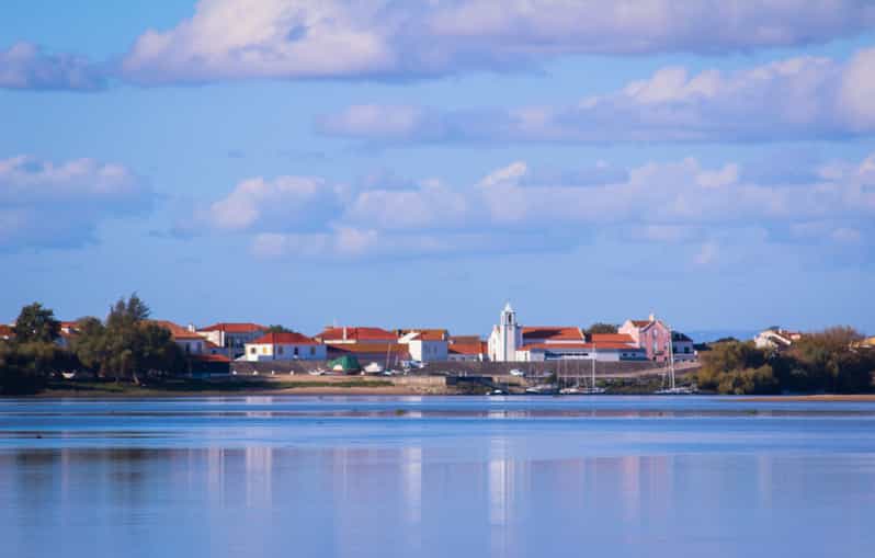 Valada: 1 hour boat trip, guided tour - Optional Visits: Rio Museum and Casa Típica Avieira