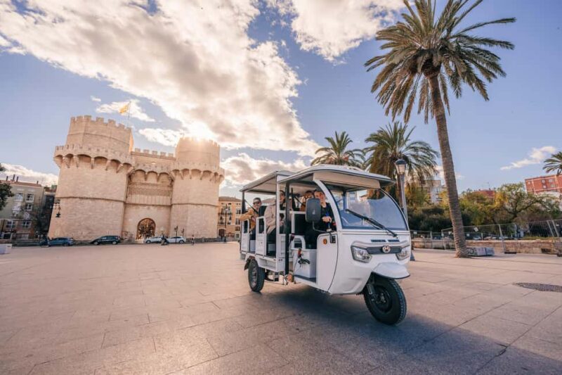 Valencia: 2-hour City Highlights Guided Tour by Tuk Tuk - Key Points