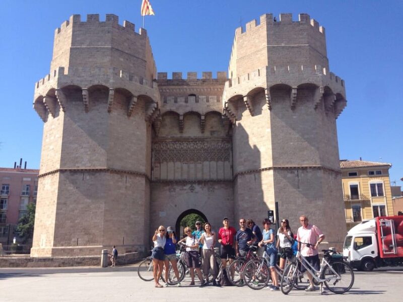 Valencia: 3-Hour City Bike Tour - Exploring the City of Arts and Sciences