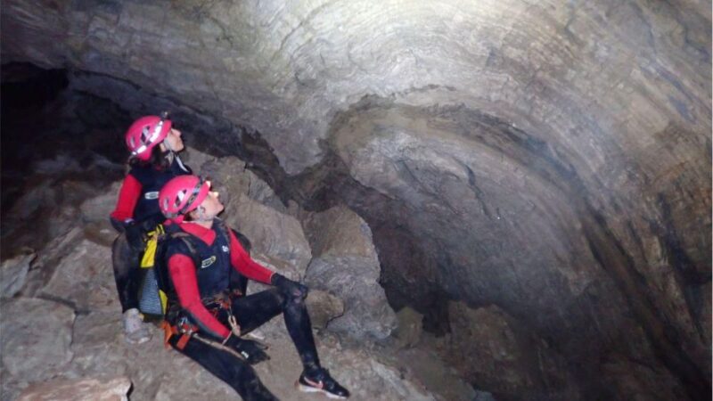 Valencia: Aquatic Caving in Sumidero de Vallada - What to Expect During the Guided Tour and Safety Briefing